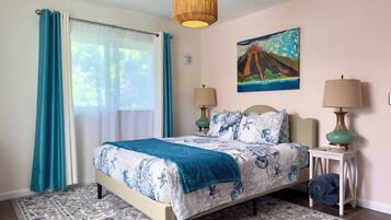 2 bedrooms, desk, iron/ironing board, free WiFi