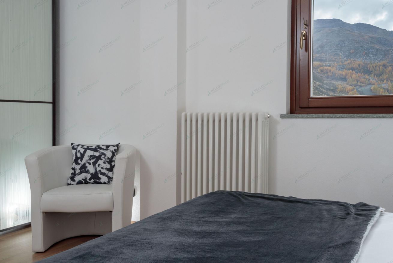 3 habitaciones, escritorio, tabla de planchar con plancha y wifi gratis 