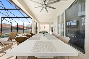 Outdoor dining - Pool Table | Kids Bedrooms | Screened Pool (Davenport)