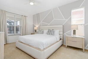 6 bedrooms, iron/ironing board, free WiFi, bed sheets - Pool Table | Kids Bedrooms | Screened Pool (Davenport)