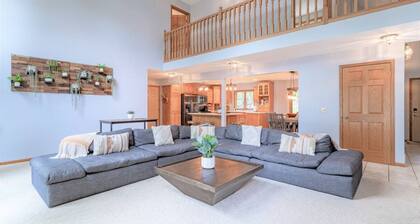 Pet-Friendly Mosinee Retreat w/ Private Dock!