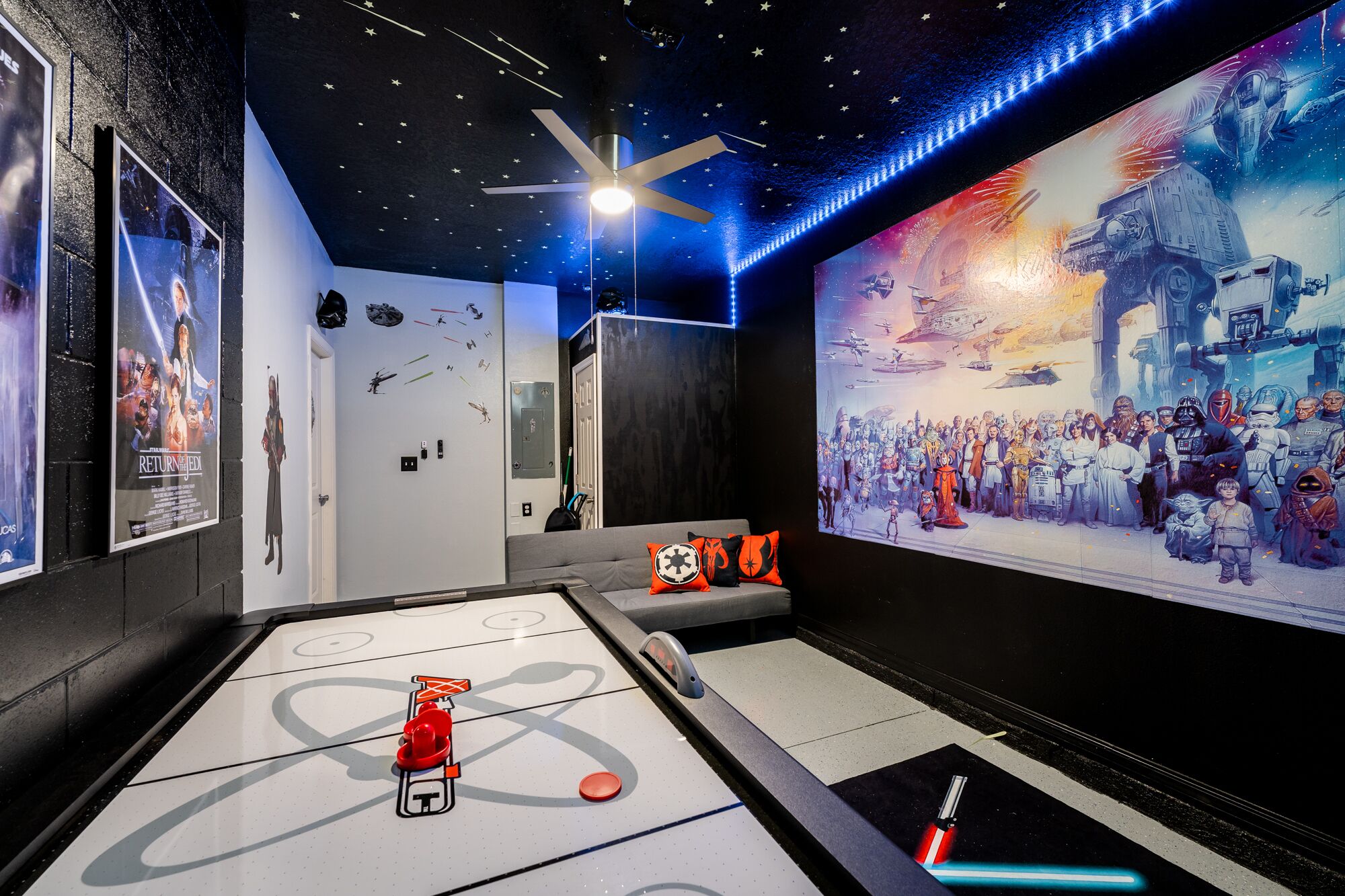 KissimmeeTown Home w/ Game Room/Large Deck/ Hot Tub