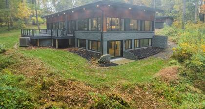 Charming 5 bed Mountain Home in National Preserve. Romantic peaceful getaway nea
