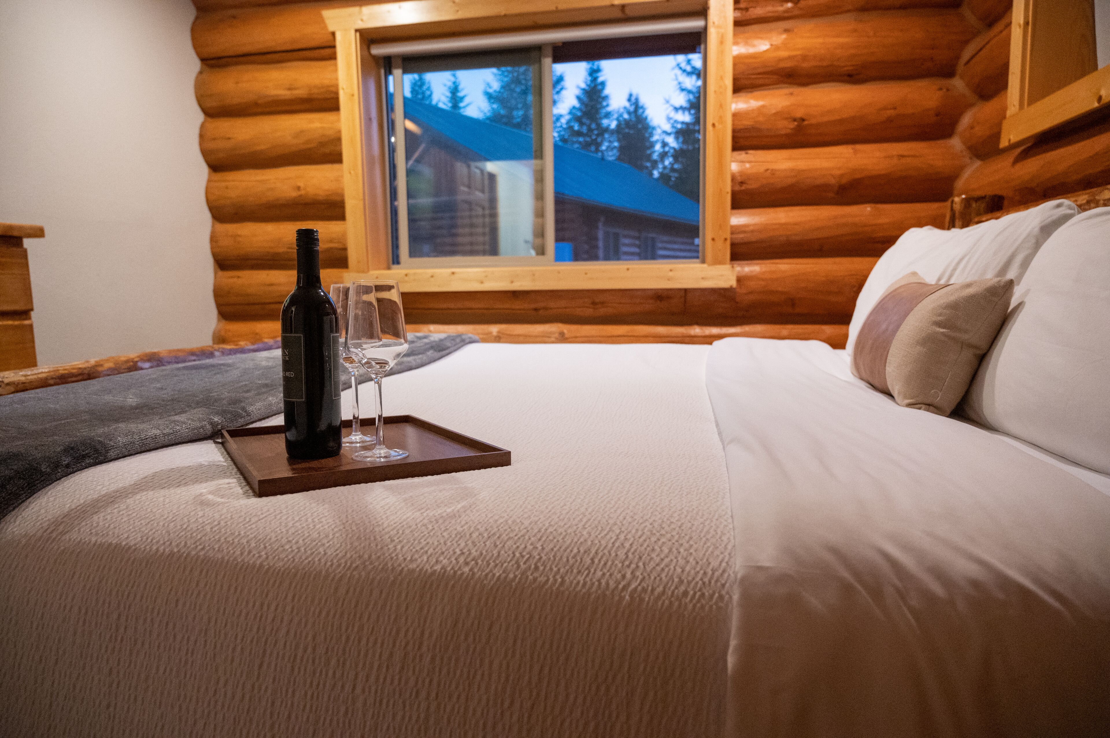 Cabin Cao cấp, 1 phòng ngủ, bếp, quang cảnh vườn | Trang trí khác biệt, trang bị nội thất với thiết kế riêng biệt 