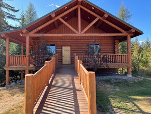 Bathroom - North Haven Campground (Bonners Ferry)