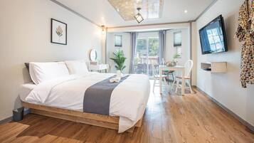 Basic Room, 1 Bedroom (101(with Pet,1st floor)) | 1 bedroom, free WiFi