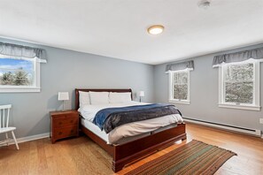 3 chambres, fer et planche à repasser, Wi-Fi gratuit, draps fournis