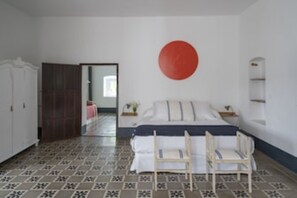 5 bedrooms, WiFi