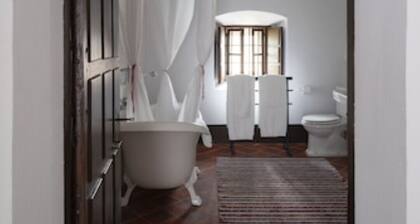 Country house with 5 rooms - for 21 personsHotel license TR-CR-00368