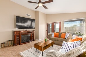TV, fireplace, video library - Hot Pool, Pup Friendly! Perfectly Perfect! (Surprise)