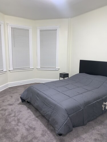 Super cute 3 bedroom remodeled townhouse near downtown Wilmington