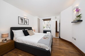 2 chambres, fer et planche à repasser, lit parapluie, Wi-Fi gratuit