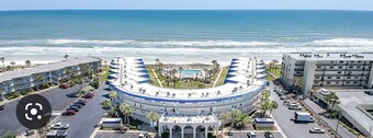 Crescent Sandpiper 214 OCEANFRONT -Oceanside pool Crescent Beach St Augustine