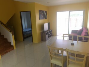 Lobby - YYK Homestay (Nakhon Chai Si)
