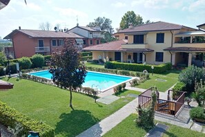 Pool - Casa Palmeta - 2 bedrooms apartment with pool (Sirmione)