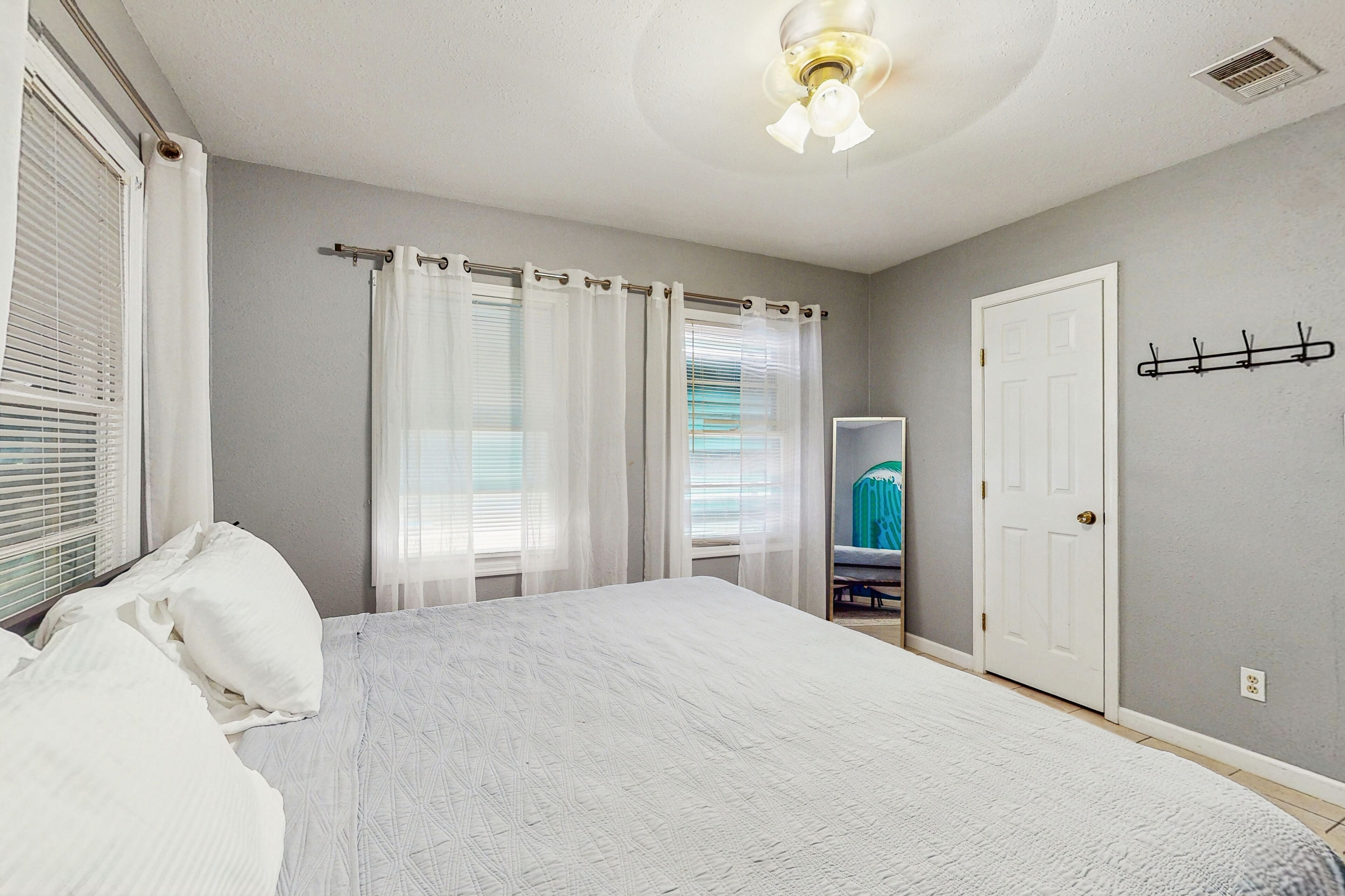 2 Schlafzimmer, Schreibtisch, Internetzugang, Bettwäsche