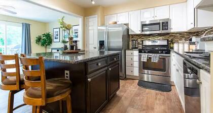 The Nest at Harmony Woods: Lux DC getaway + office