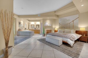 6 bedrooms, desk, iron/ironing board, travel cot