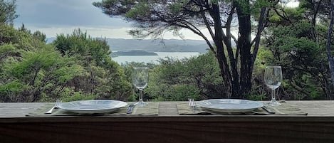 屋外ダイニングエリア