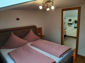 2 Schlafzimmer, Internetzugang, Bettwäsche
