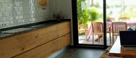 Refrigerador, microondas, horno, lavavajillas