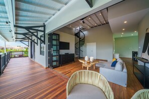 LCD TV - Villa Okenada (Canggu)