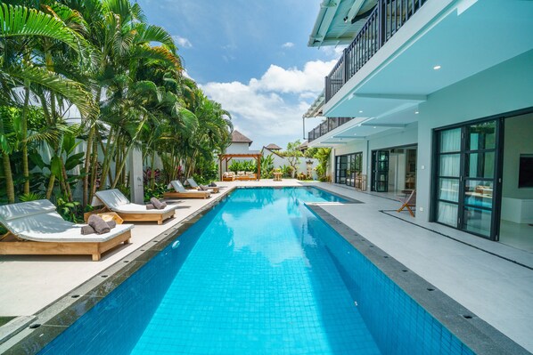 Outdoor pool - Villa Okenada (Canggu)