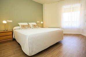 2 quartos, Wi-Fi de cortesia, roupa de cama
