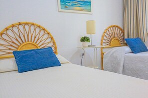 2 bedrooms, bed sheets