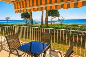 Outdoor dining - BLAU MAR (Cambrils)