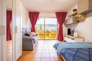 Ferros/tábuas de passar roupa, Wi-Fi de cortesia, roupa de cama