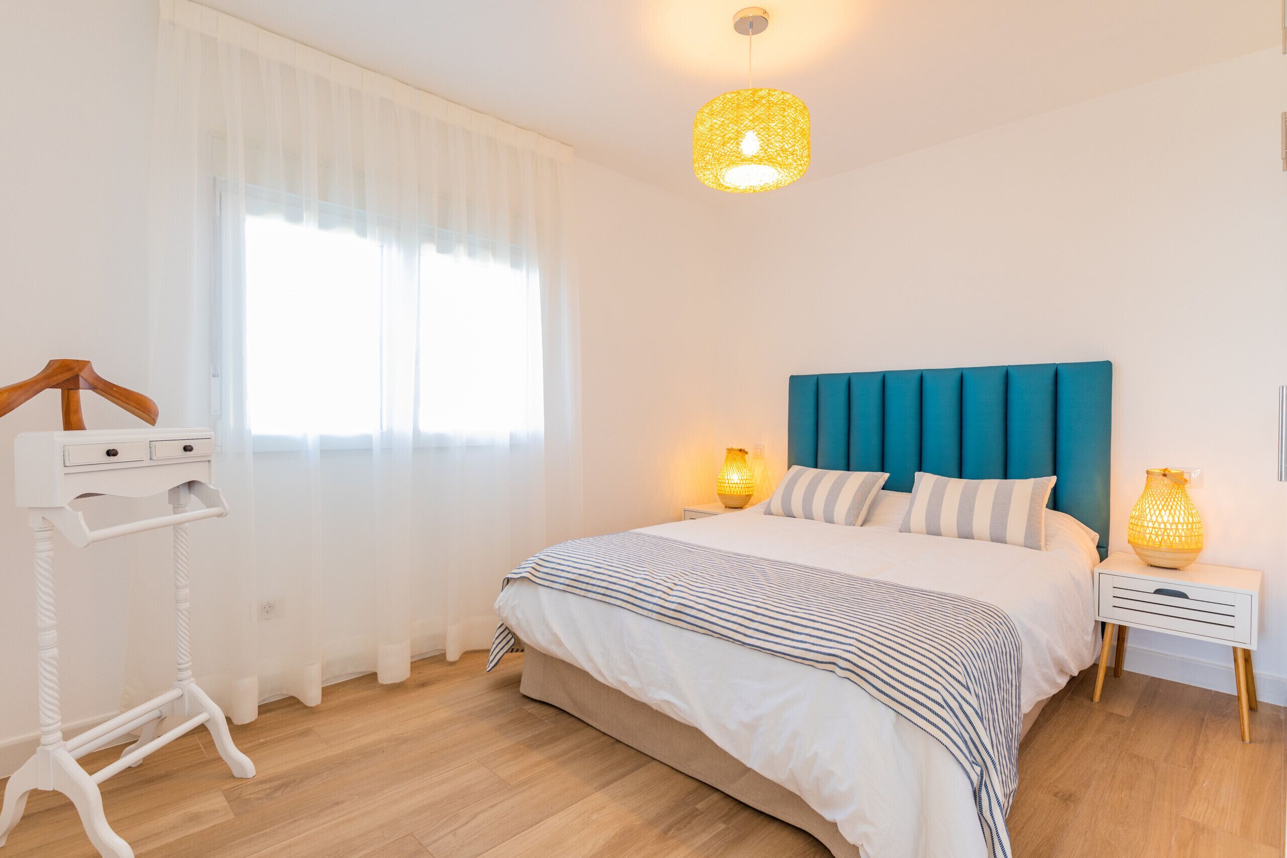 1 chambre, fer et planche à repasser, Wi-Fi gratuit, draps fournis