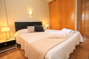 3 quartos, Wi-Fi de cortesia, roupa de cama