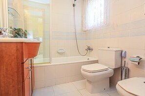 Badewanne, Haartrockner