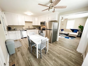 Interior - Relaxing family home near Duke-Raleigh Hospital (Raleigh)