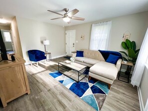 TV - Relaxing family home near Duke-Raleigh Hospital (Raleigh)