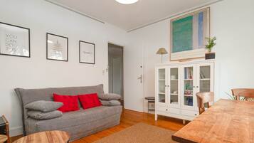 Télévision à écran plat