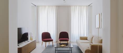 Apartment, 2 Bedrooms | 3 bedrooms, premium bedding, down comforters, memory foam beds