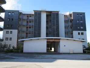 Exterior - 2 rooms 6 pers. 3* in Chamrousse, balcony at the foot of slopes (Chamrousse)