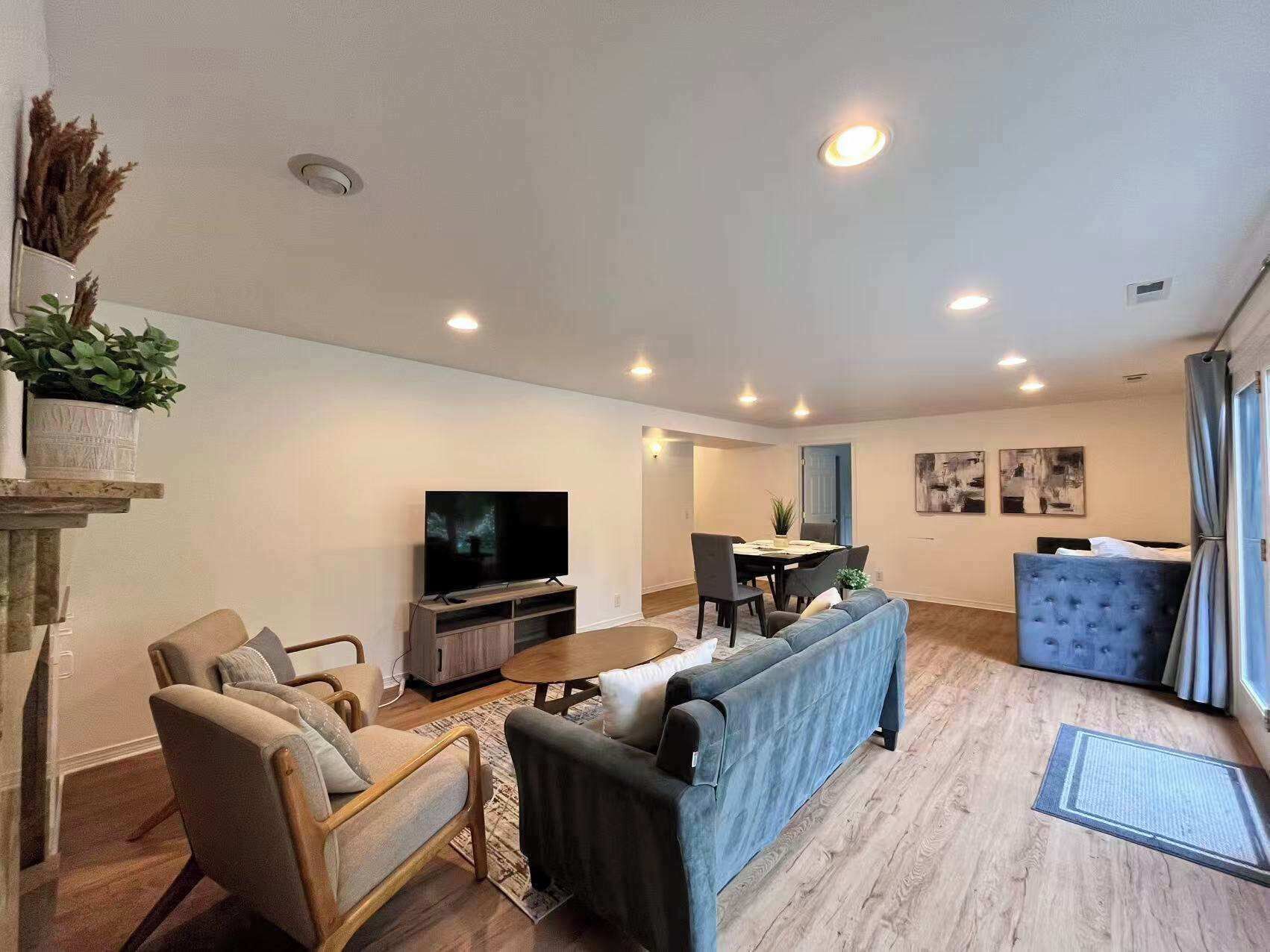 Serene Mercer Island 3b Lower Unit Near Lr Station - Mercer Island, WA