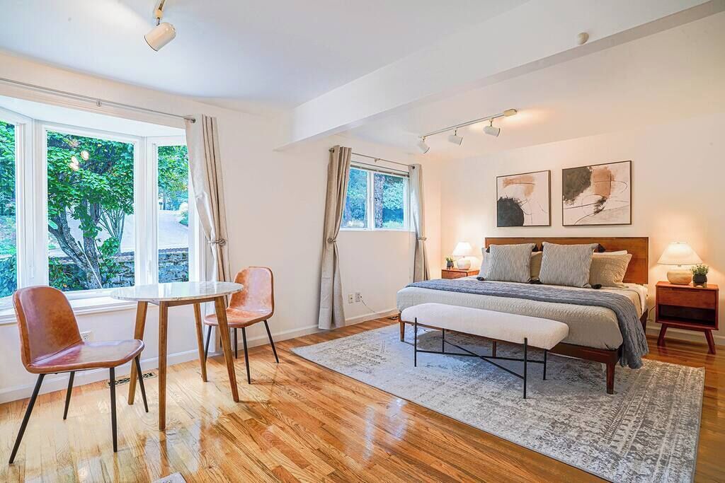 5 Schlafzimmer, Bügeleisen/Bügelbrett, Reisekinderbett, WLAN