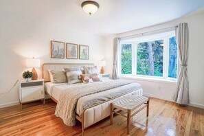 5 bedrooms, iron/ironing board, travel crib, WiFi