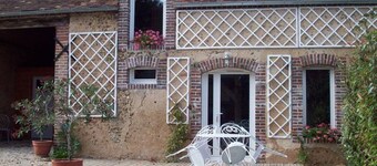 Cozy Countryside Cottage with Spacious Garden – Sleeps 4-5