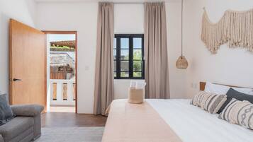7 bedrooms, in-room safe, free WiFi, bed sheets