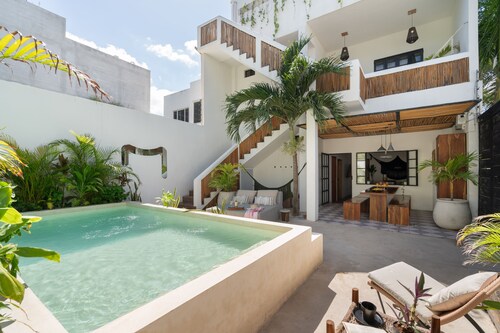 Amazing Villa in la Veleta 14 pax