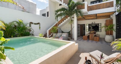 Amazing Villa in la Veleta 14 pax