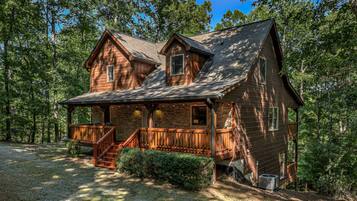 Cabin, 4 Bedrooms | Exterior