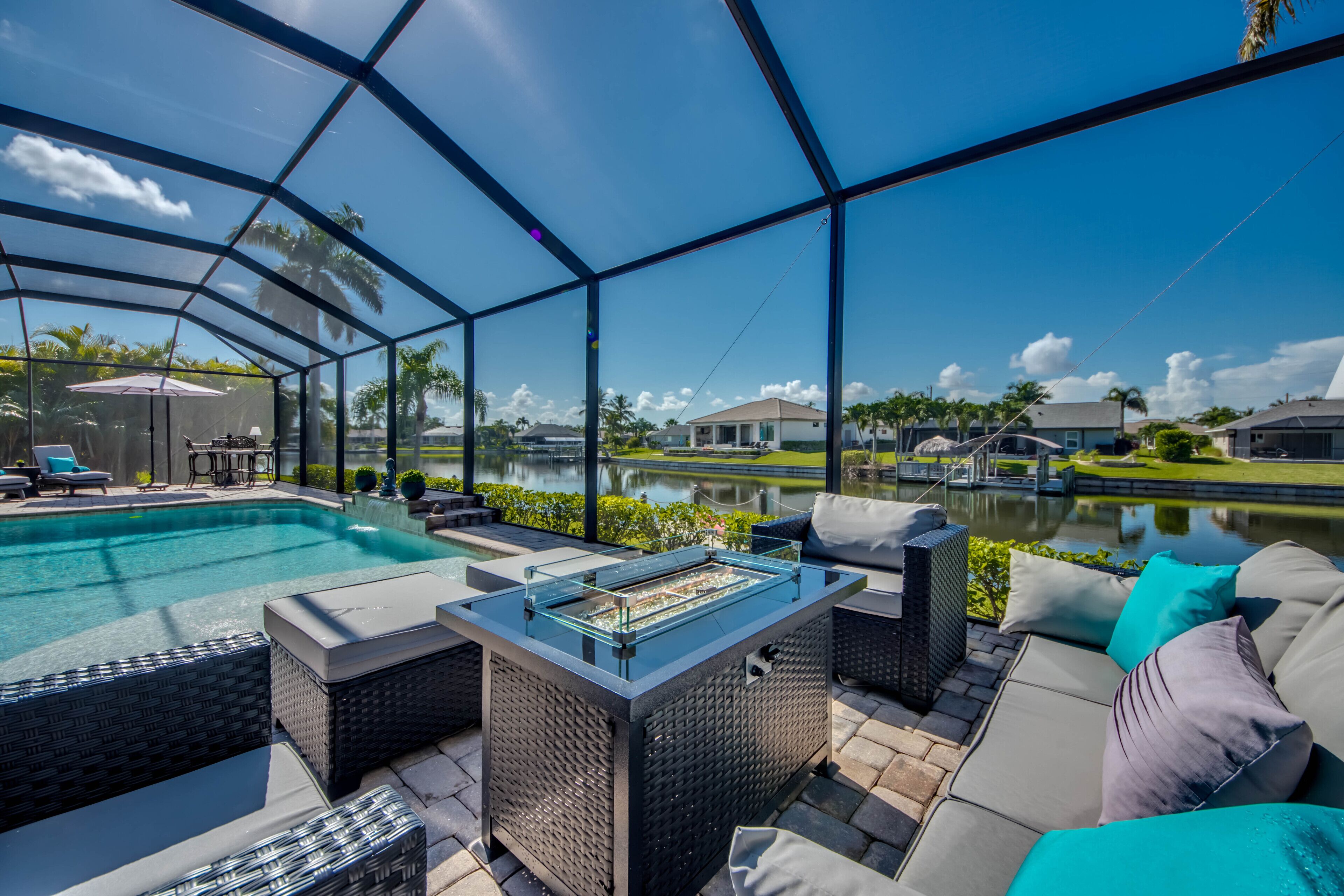 Ulkouima-allas, lämmitetty uima-allas