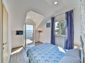 Villa (Five Bedroom Villa with Swimming Pool) | 5 habitaciones y cunas