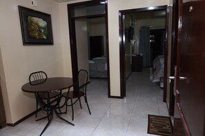 Basic Studio Suite - DEIRA PALACE HOTEL (Dubai)